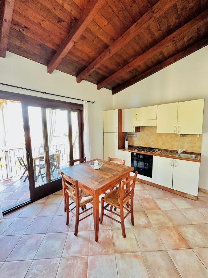 Villa Antonella Apartments Olbia Kültér fotó