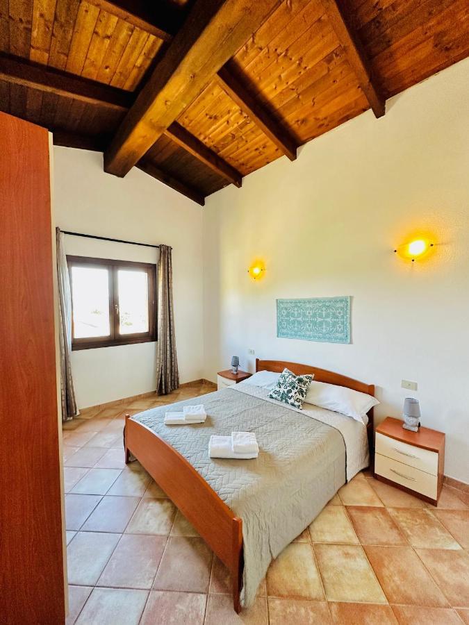 Villa Antonella Apartments Olbia Kültér fotó