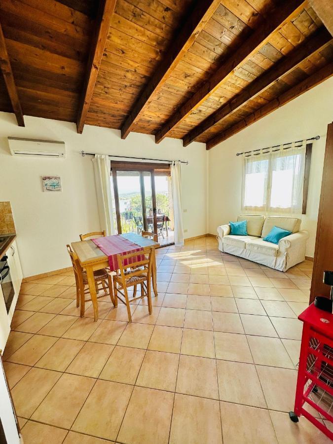Villa Antonella Apartments Olbia Kültér fotó