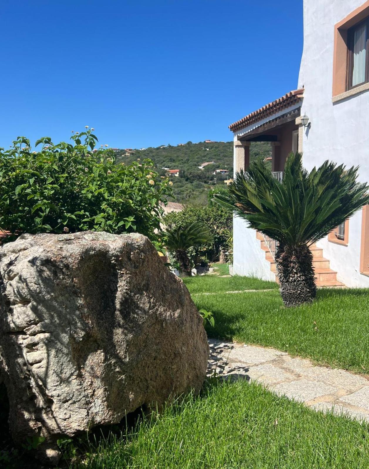Villa Antonella Apartments Olbia Kültér fotó