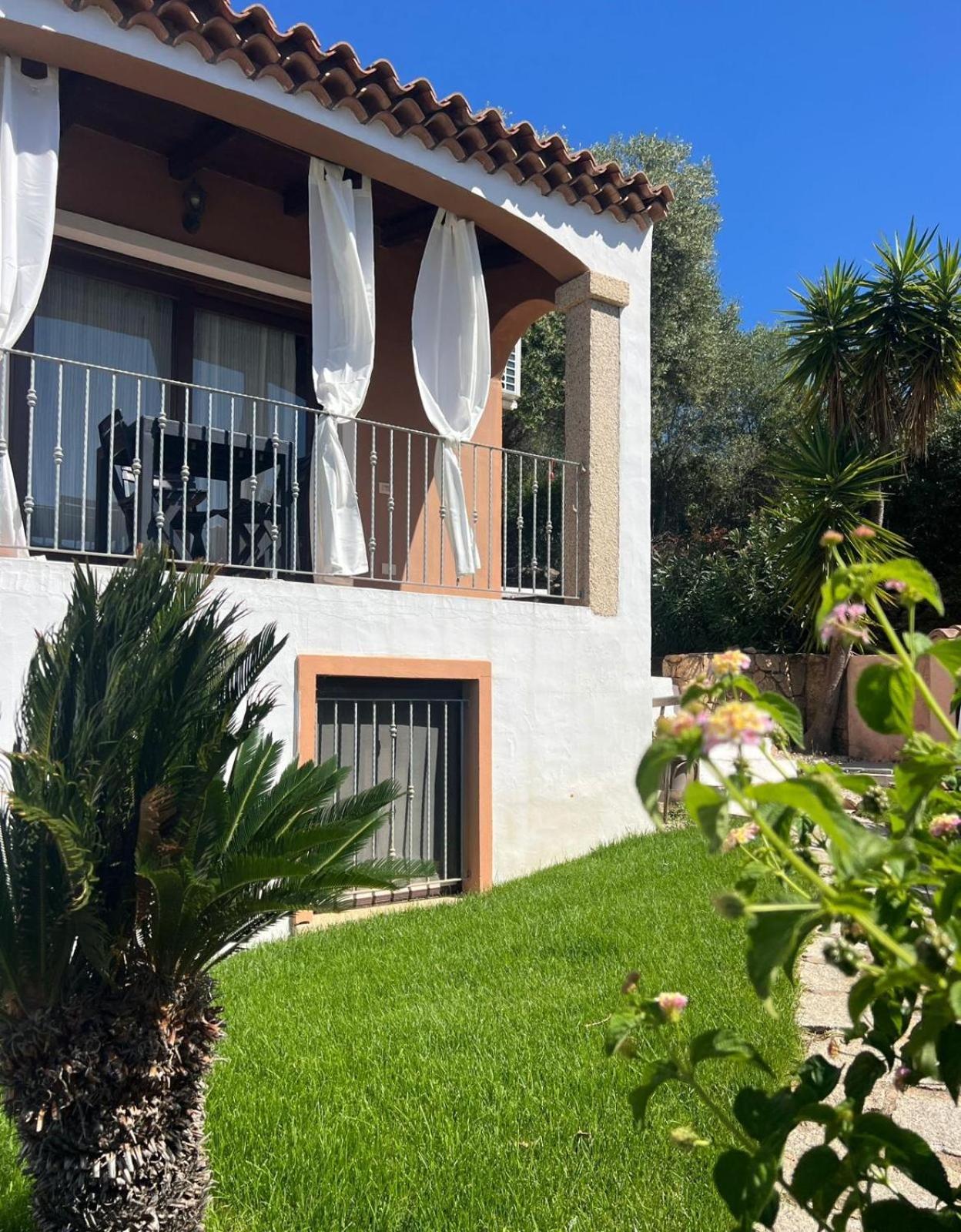 Villa Antonella Apartments Olbia Kültér fotó